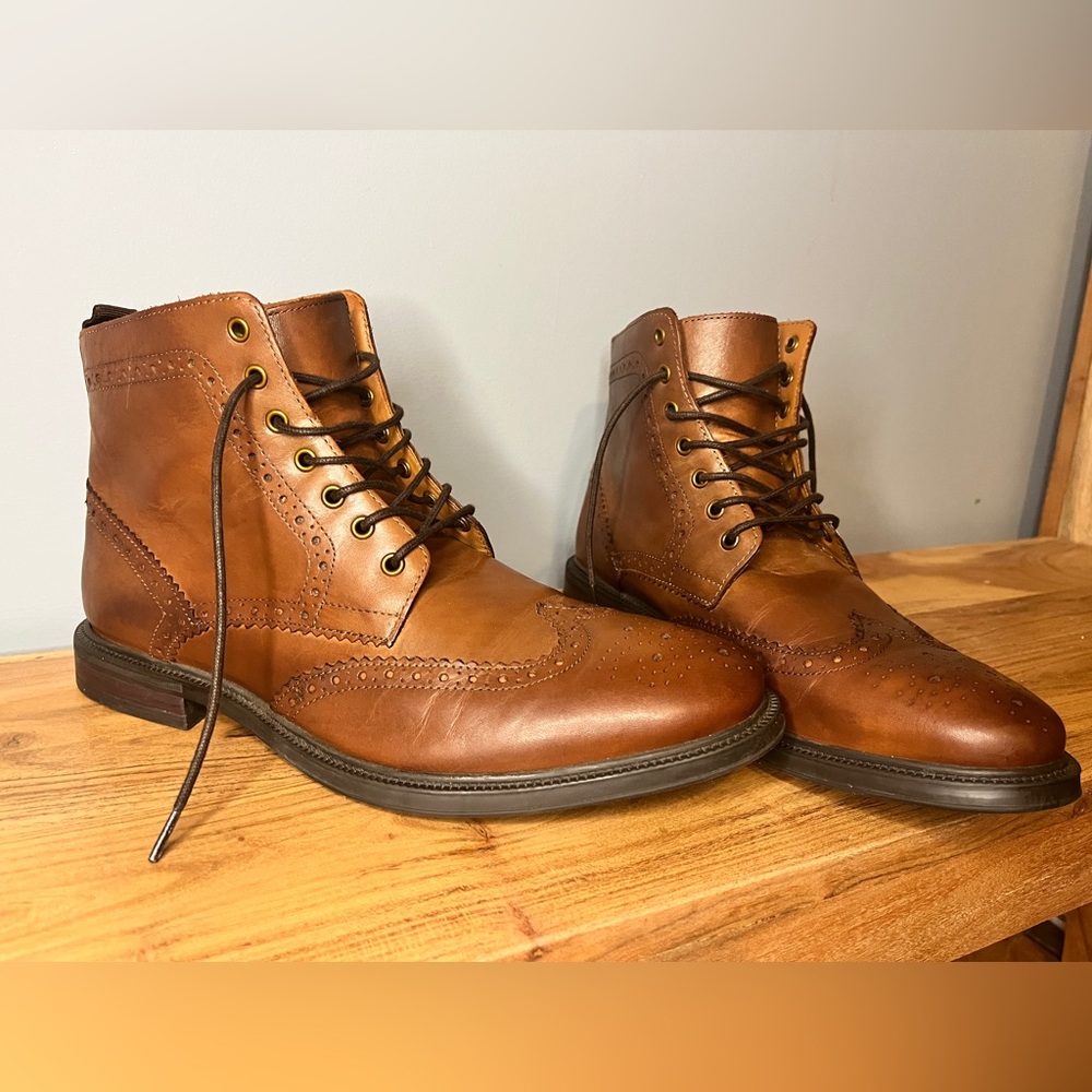 Stafford, gunner, cap toe, chukka Brown/cognac boot size 10.5 M.